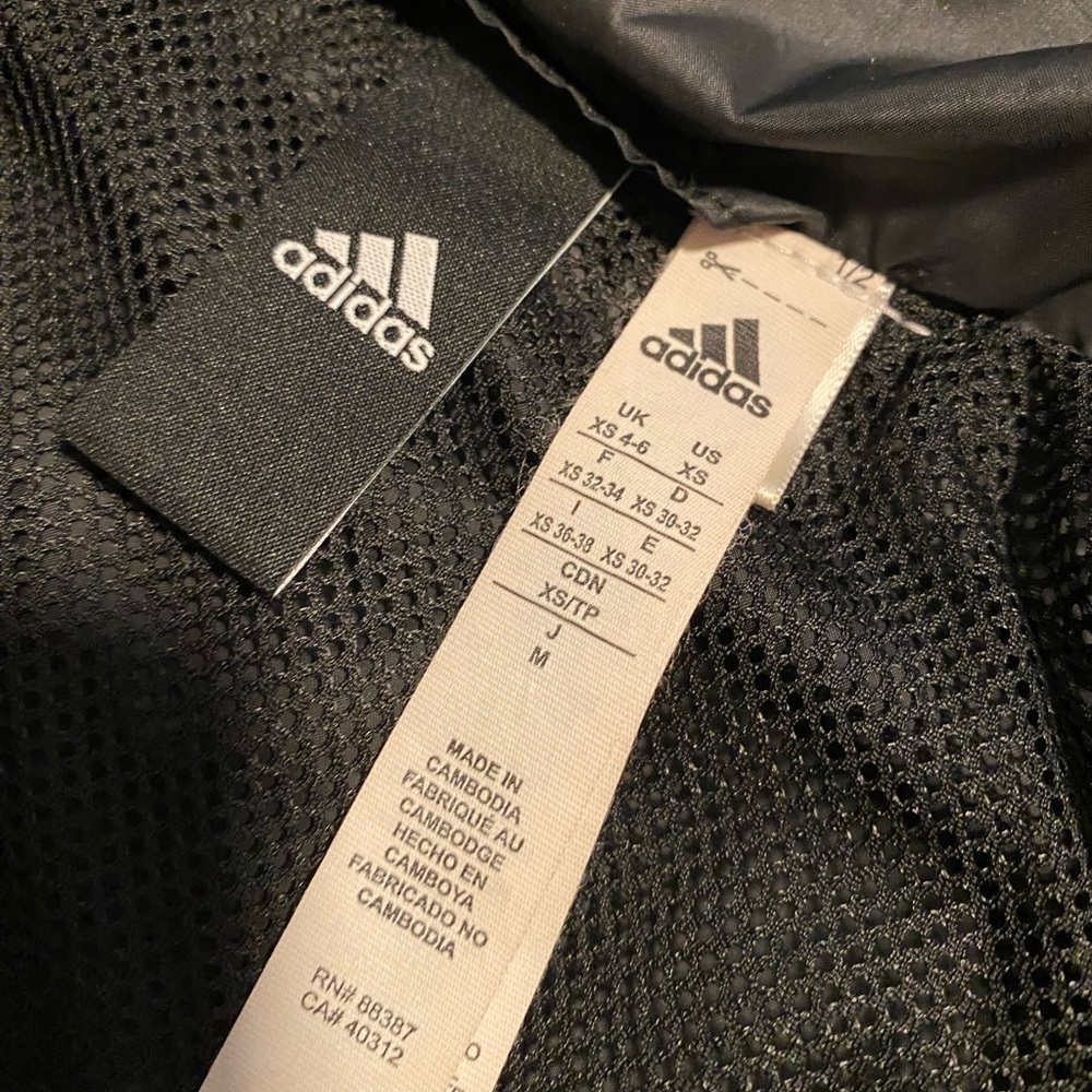 Adidas wind breaker - Picture 5 of 6